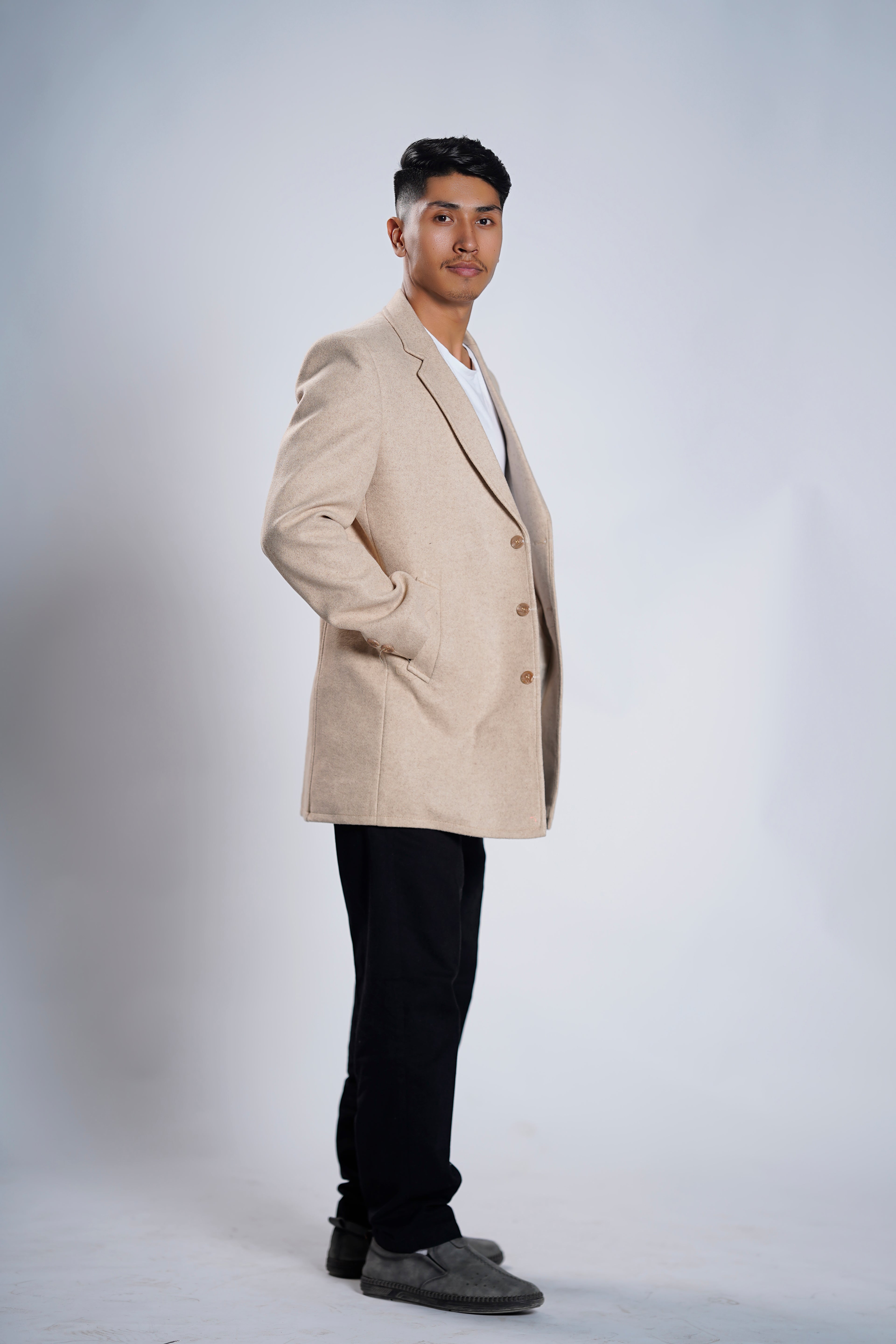 Men's Beige Wool Blend Overcoat – Classic Tailored Mid-Length Winter Coat