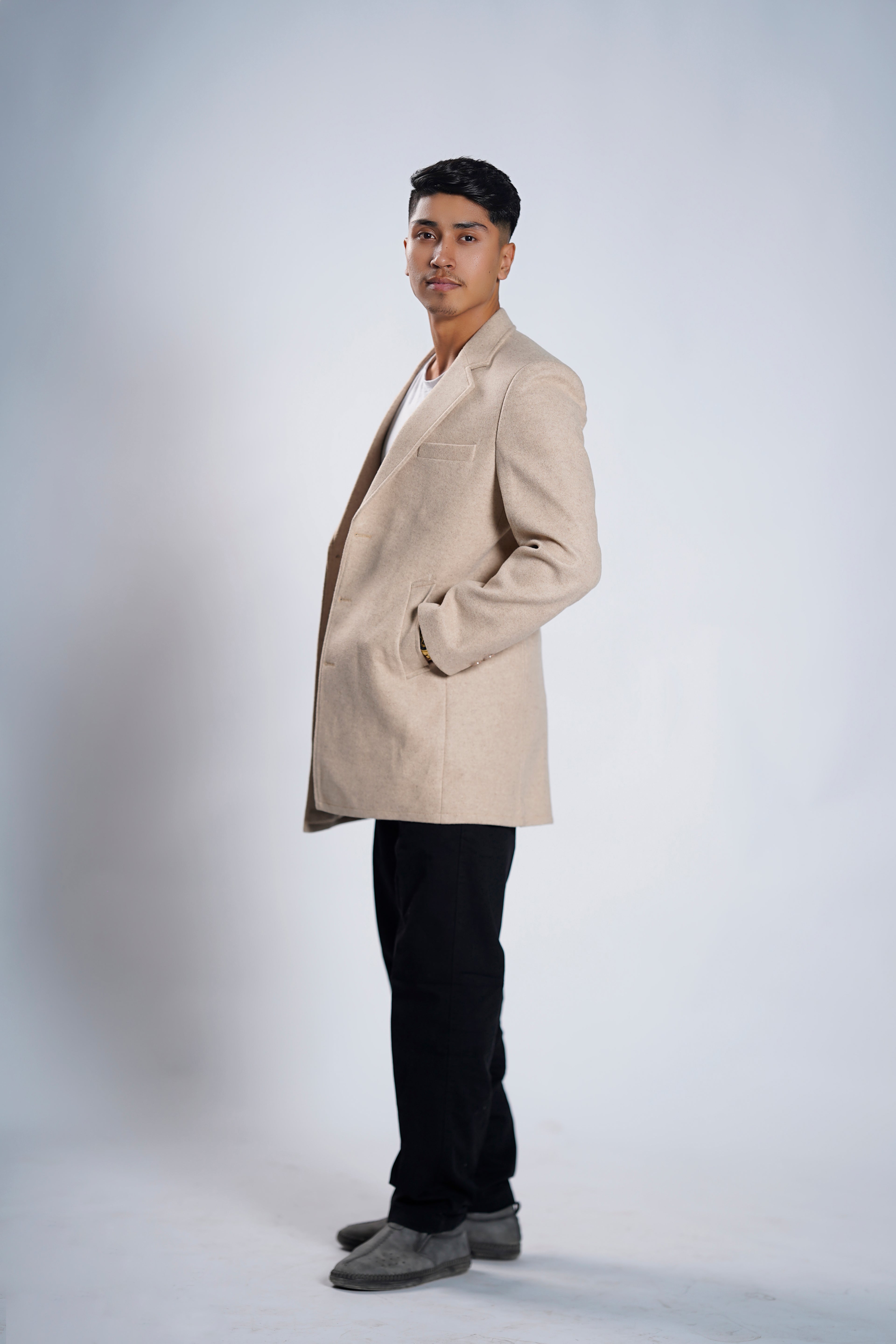 Men's Beige Wool Blend Overcoat – Classic Tailored Mid-Length Winter Coat
