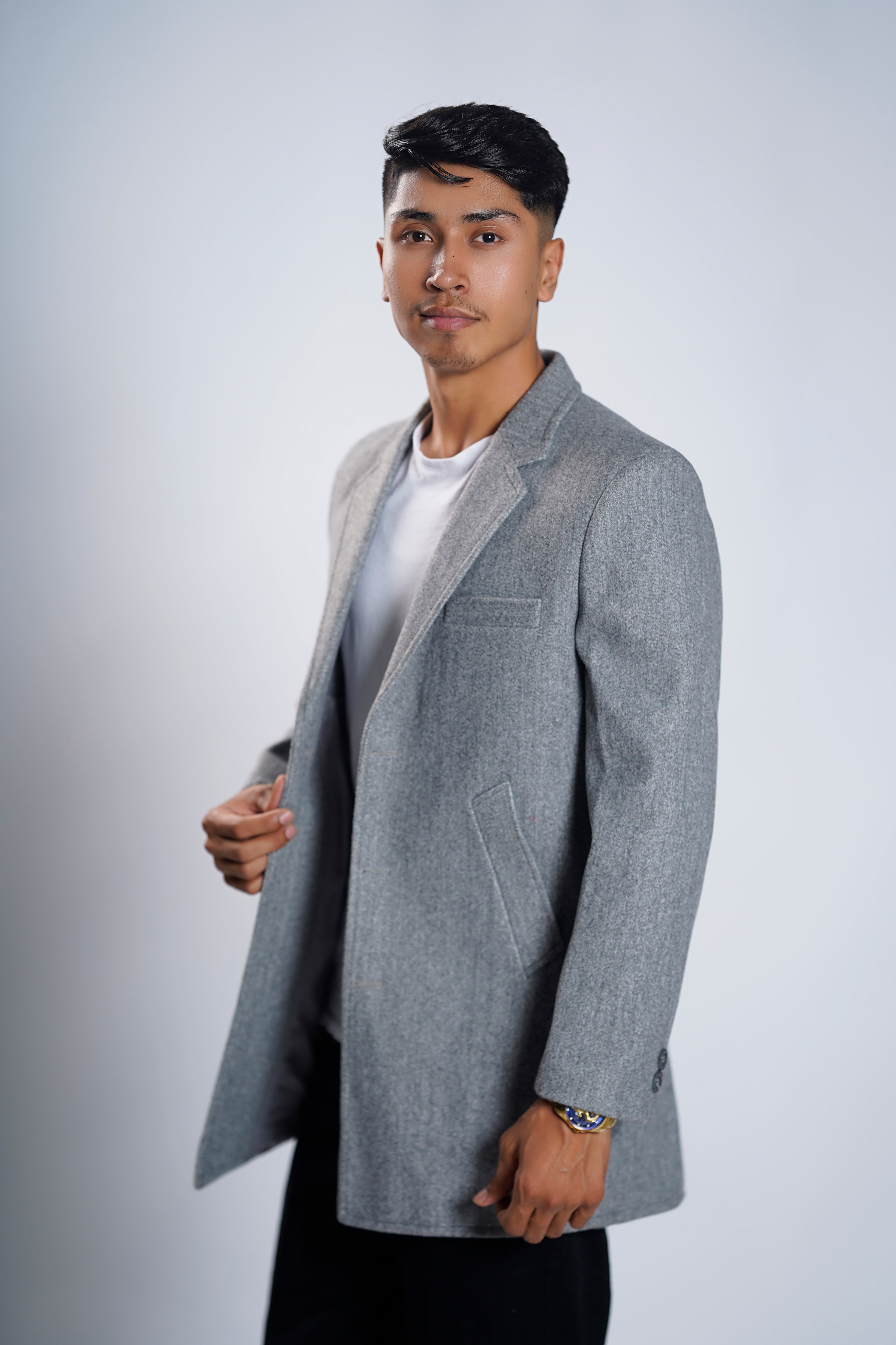 Men's Light Grey Wool Blend Overcoat – Classic Tailored Mid-Length Winter Coat